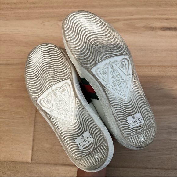 Gucci White Sneakers with Green and Red Stripe - Picture 10 of 14